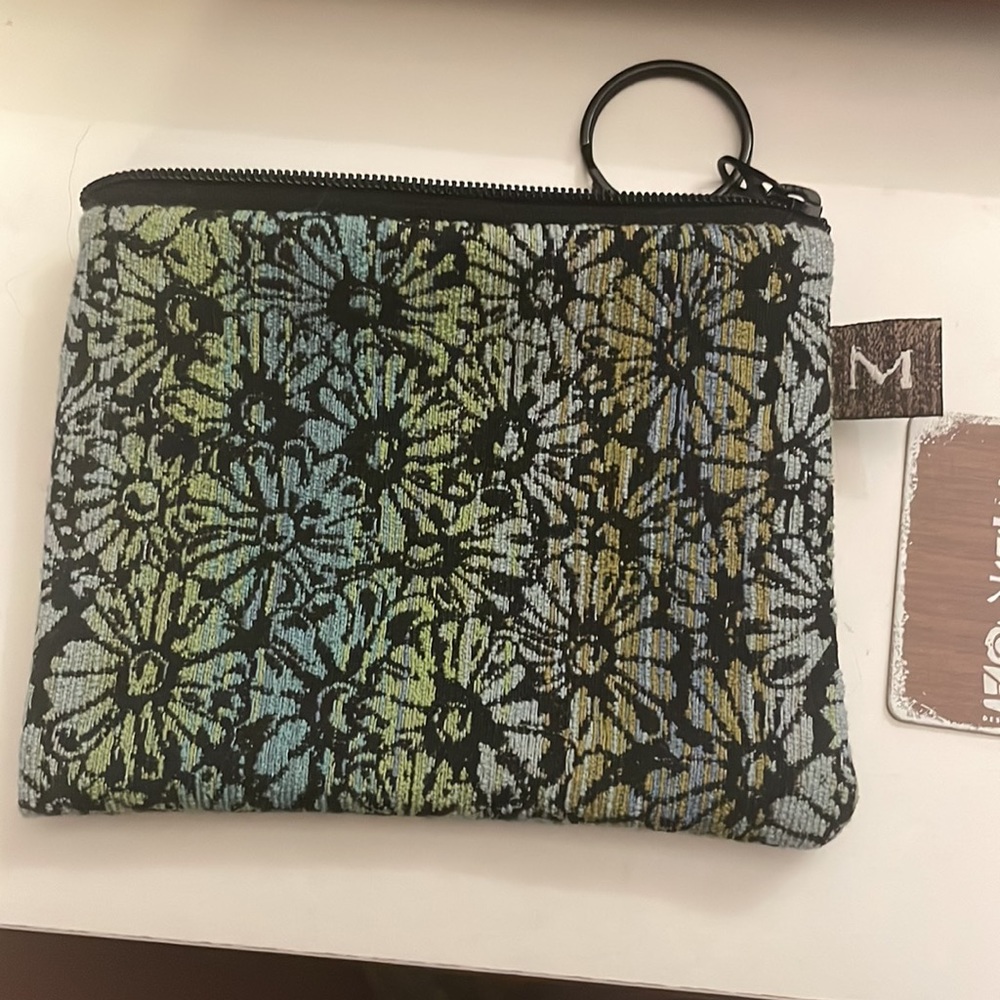 NWT Maruca zipper wallet
